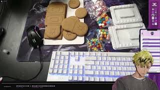 【HANDCAM】BUILDING A GINGERBREAD TRAIN!?!?